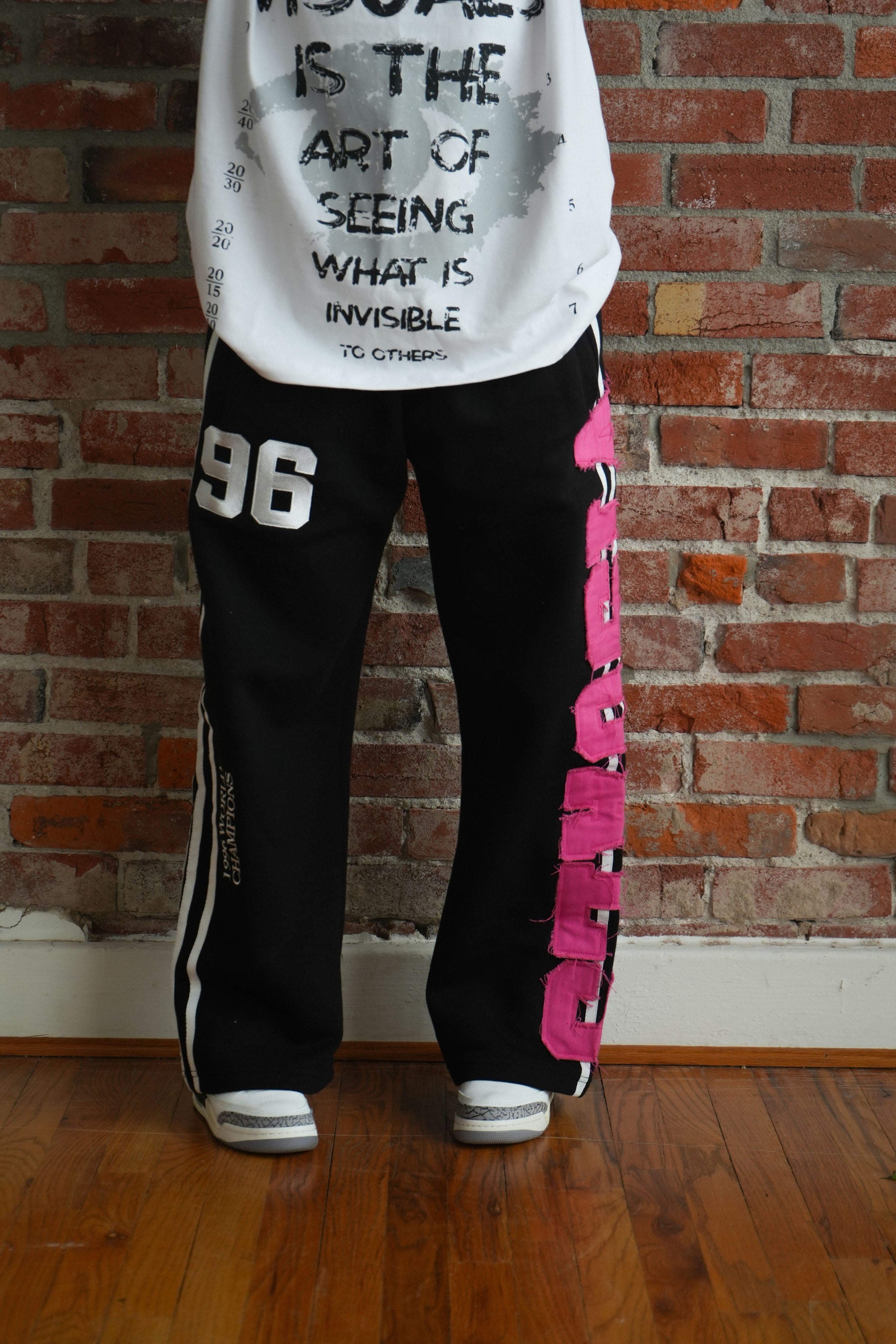 Visuals Champions Sweats